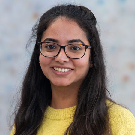 Rucha Deo headshot